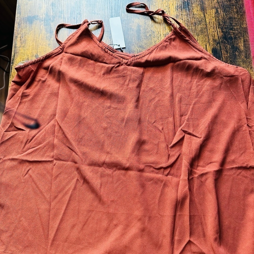 NWT Zenobia Rust Color Tank Top. Size 3xl. Adjustable straps - Picture 7 of 8